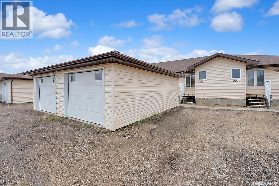 221 South Front Street, Pense, SK - Outdoor