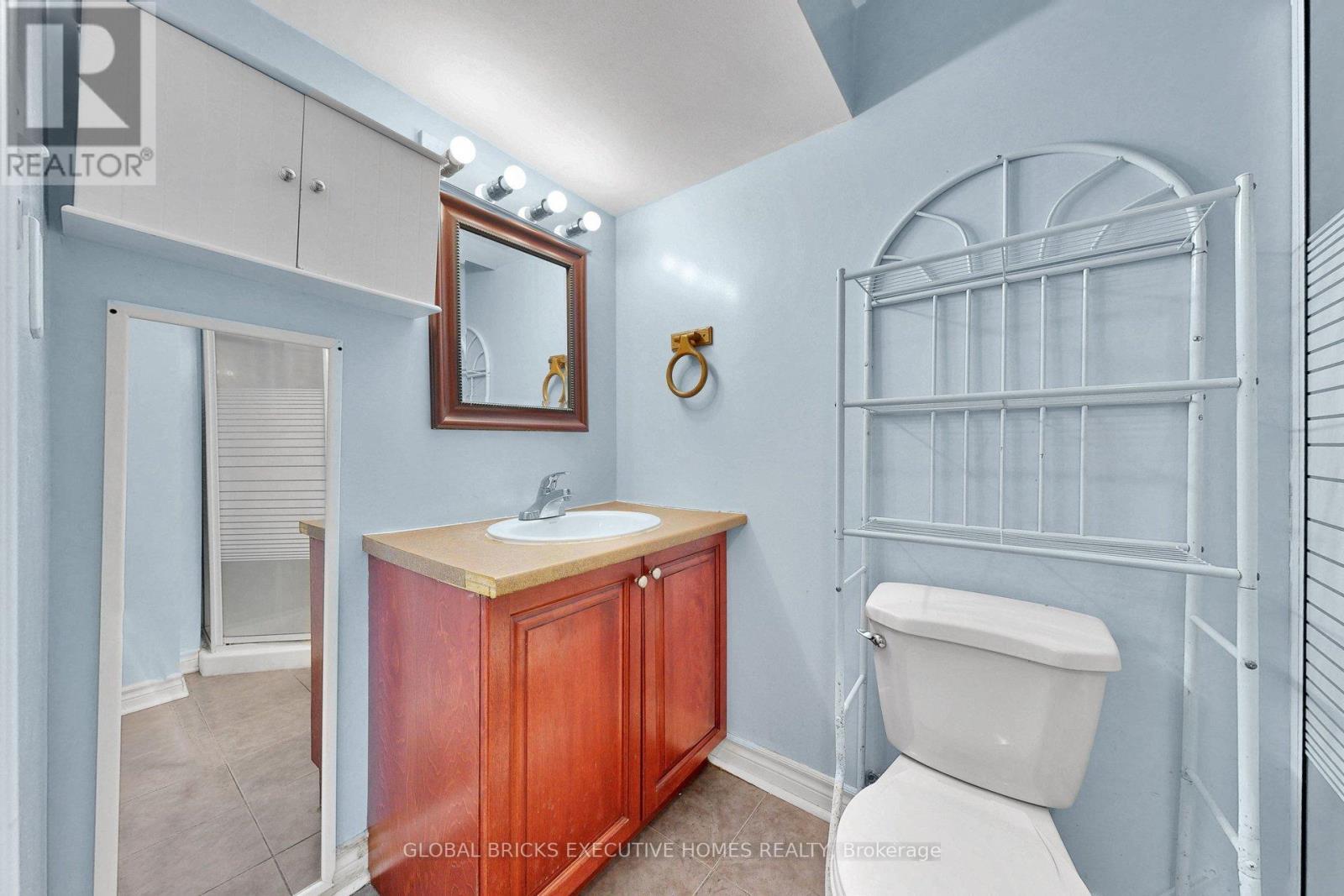 13 Howling Crescent, Ajax, ON - Indoor Photo Showing Bathroom