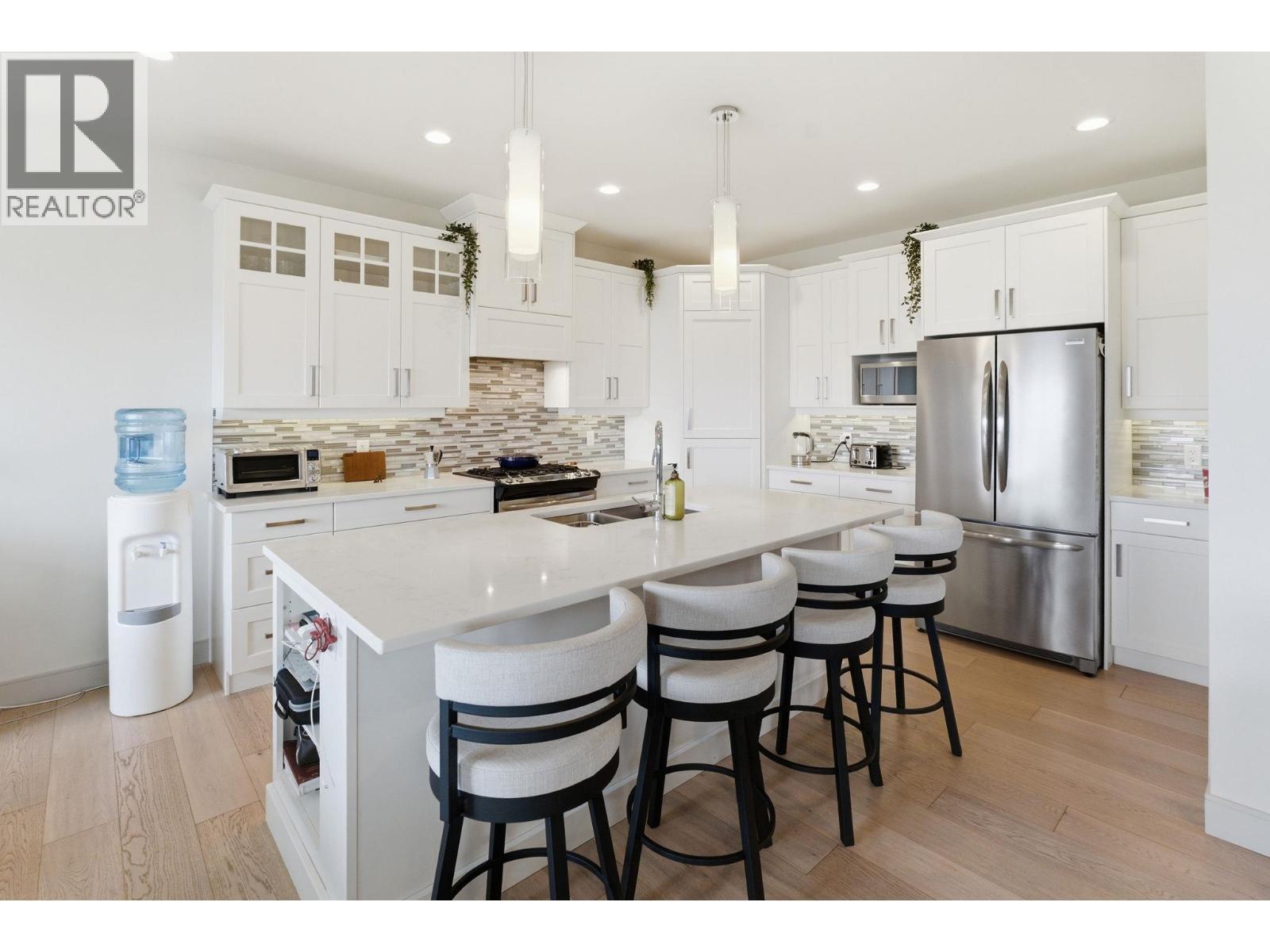 536 Tungsten Court, Kelowna, BC - Indoor