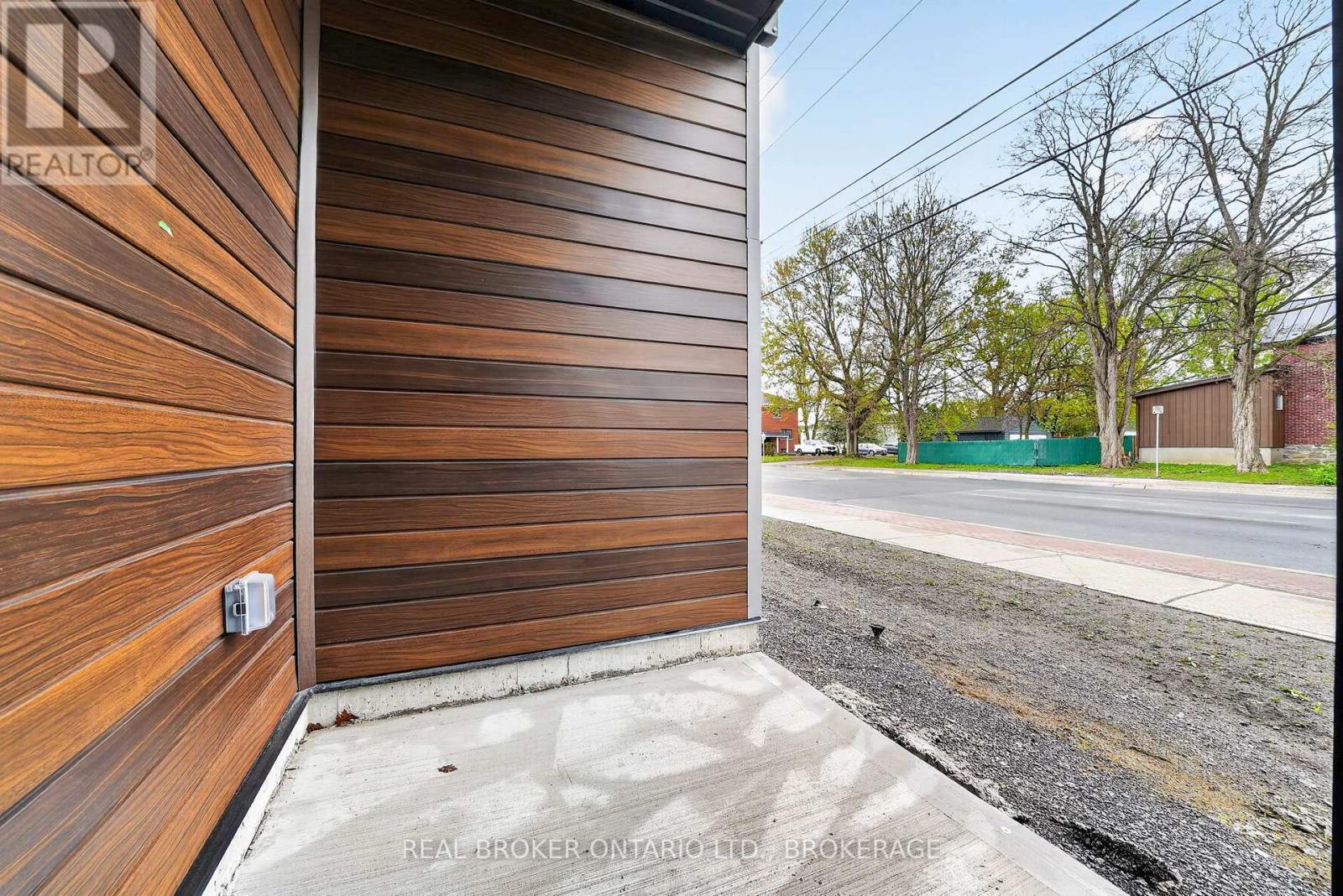 Unit #6A - 600 Second Street E, Cornwall, ON - Outdoor