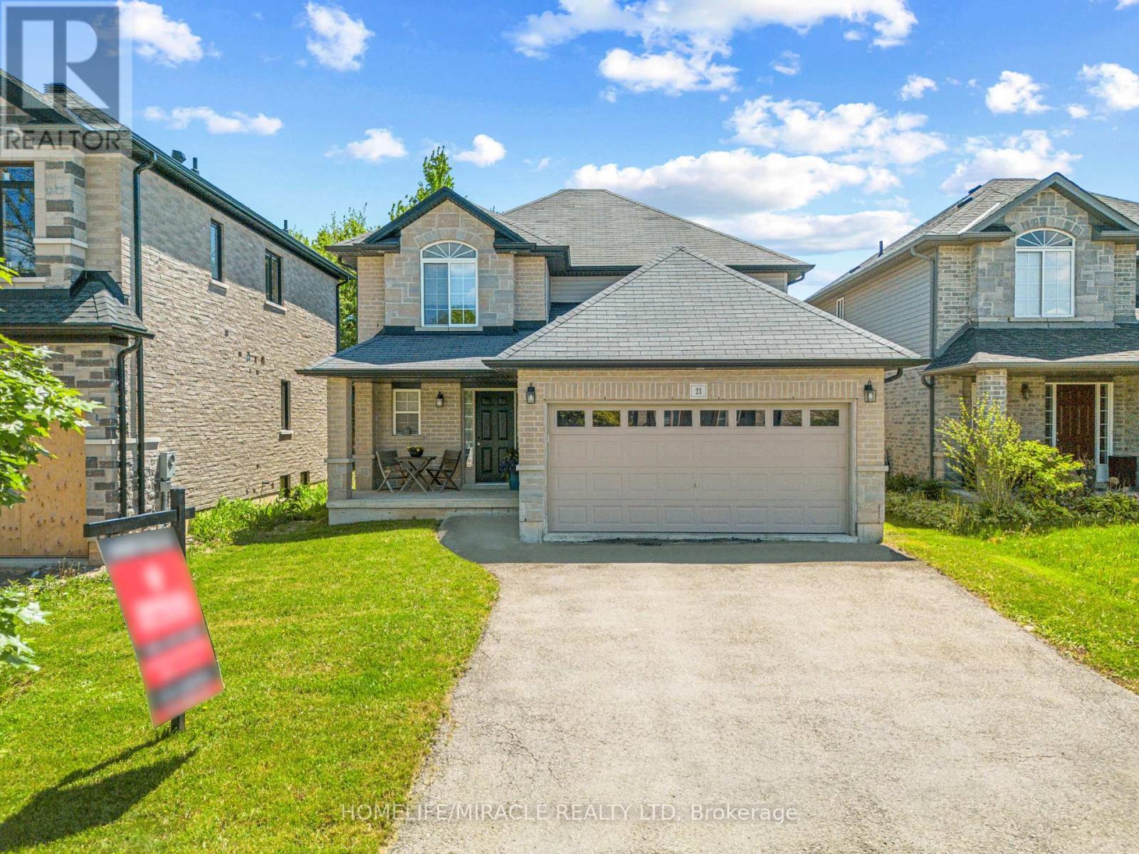 21 Davinci Boulevard, Hamilton, ON - Outdoor With Deck Patio Veranda With Facade