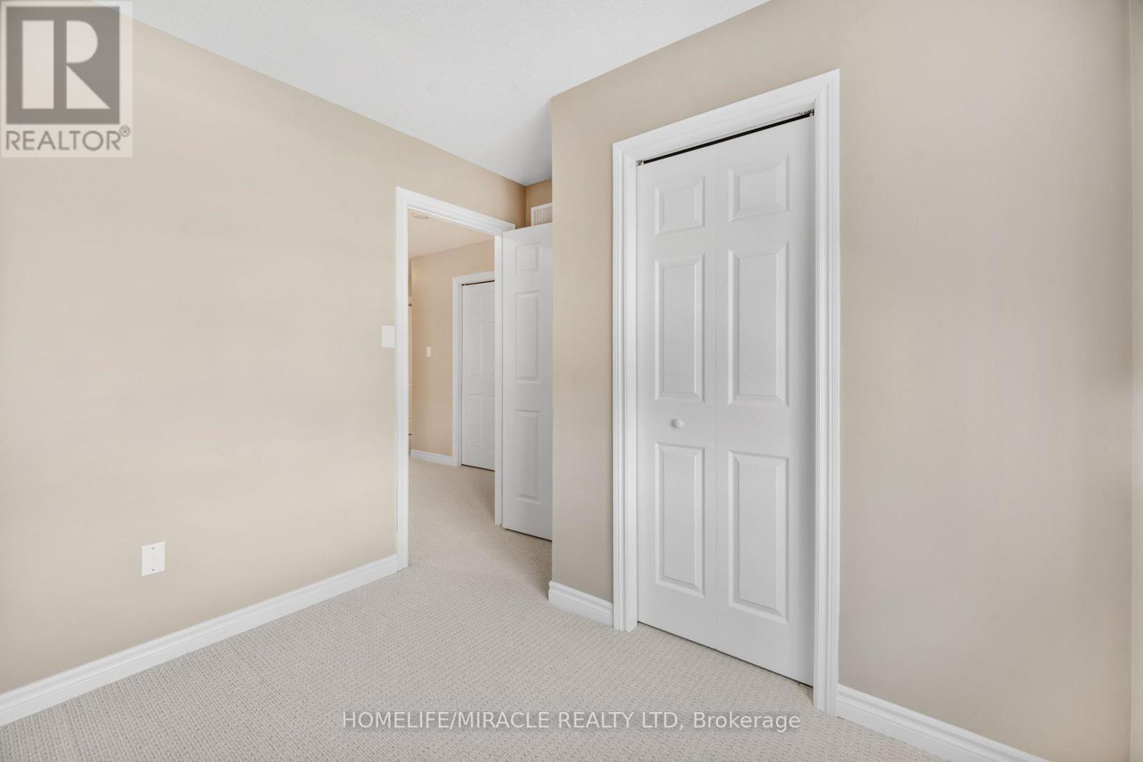 21 Davinci Boulevard, Hamilton, ON - Indoor Photo Showing Other Room