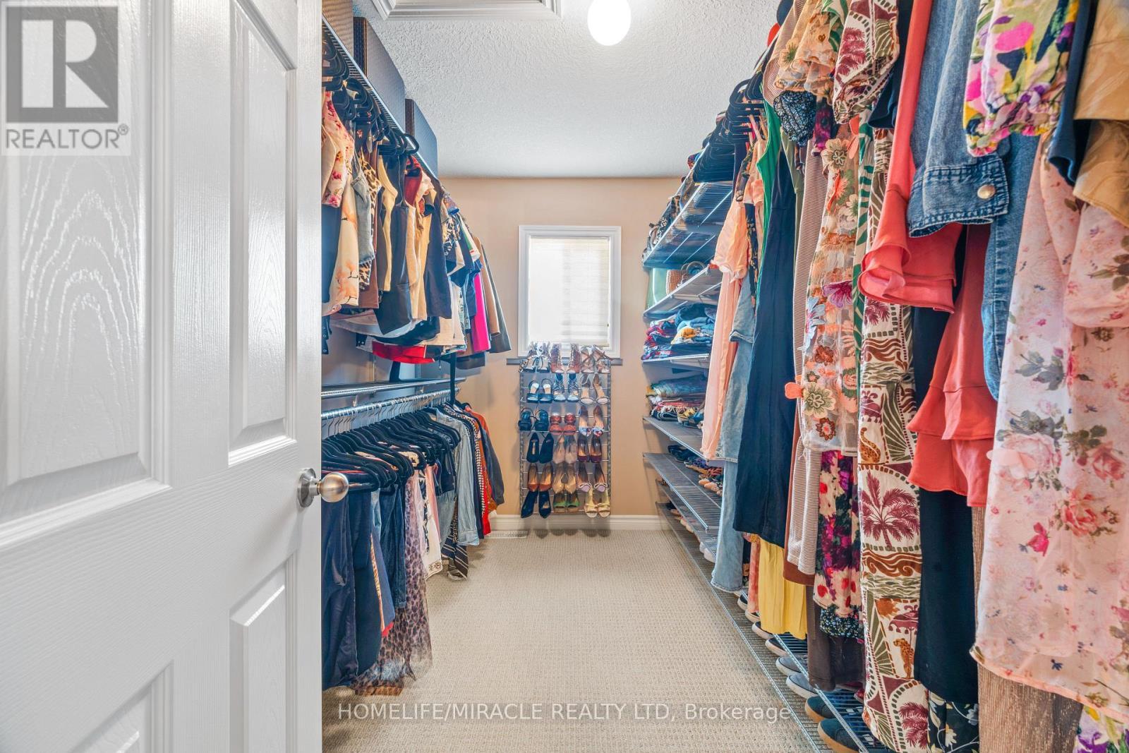 21 Davinci Boulevard, Hamilton, ON - Indoor With Storage