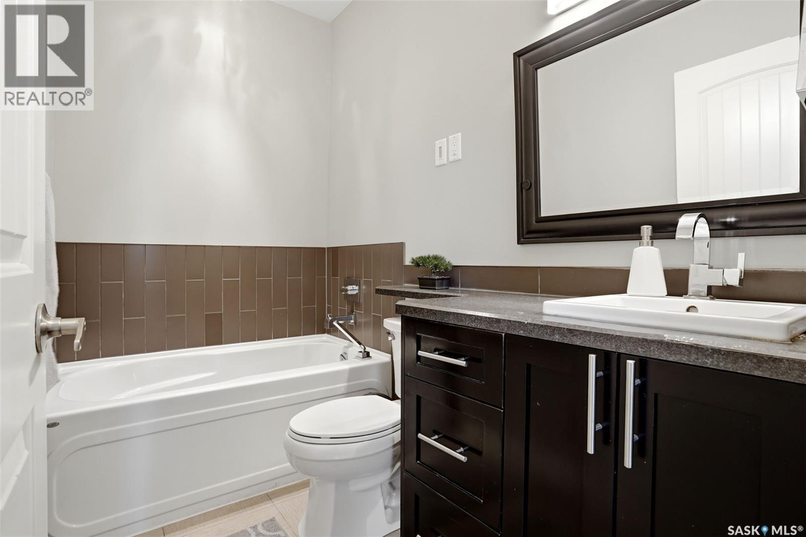 4113 Green Willow Terrace E, Regina, SK - Indoor Photo Showing Bathroom