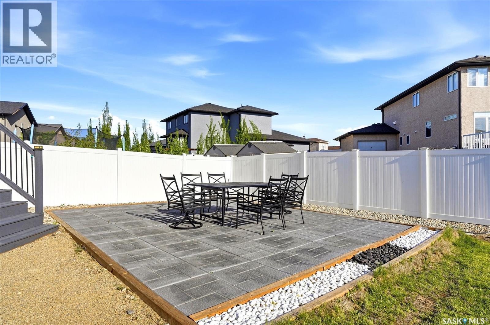 4113 Green Willow Terrace E, Regina, SK - Outdoor