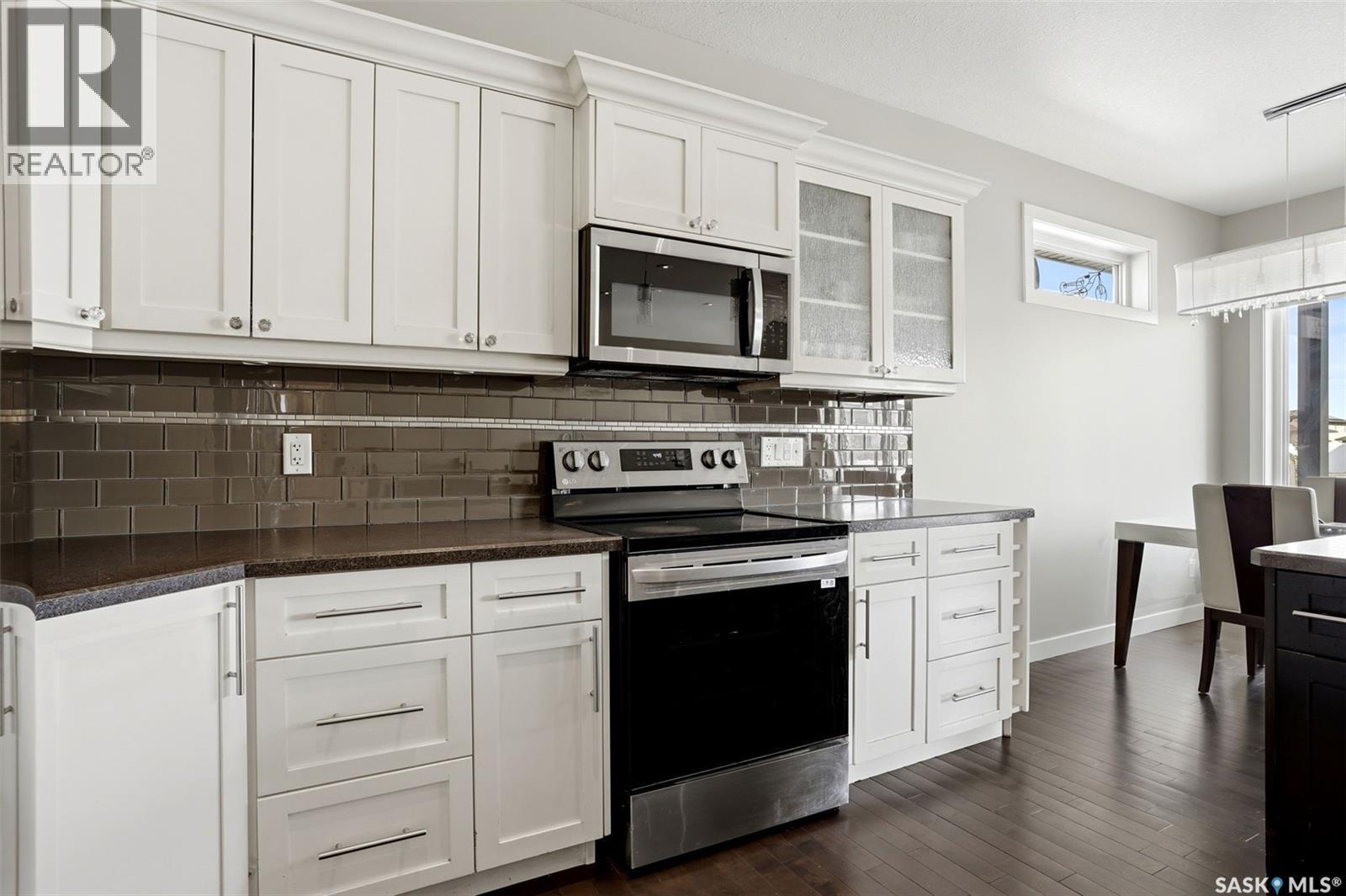 4113 Green Willow Terrace E, Regina, SK - Indoor Photo Showing Kitchen
