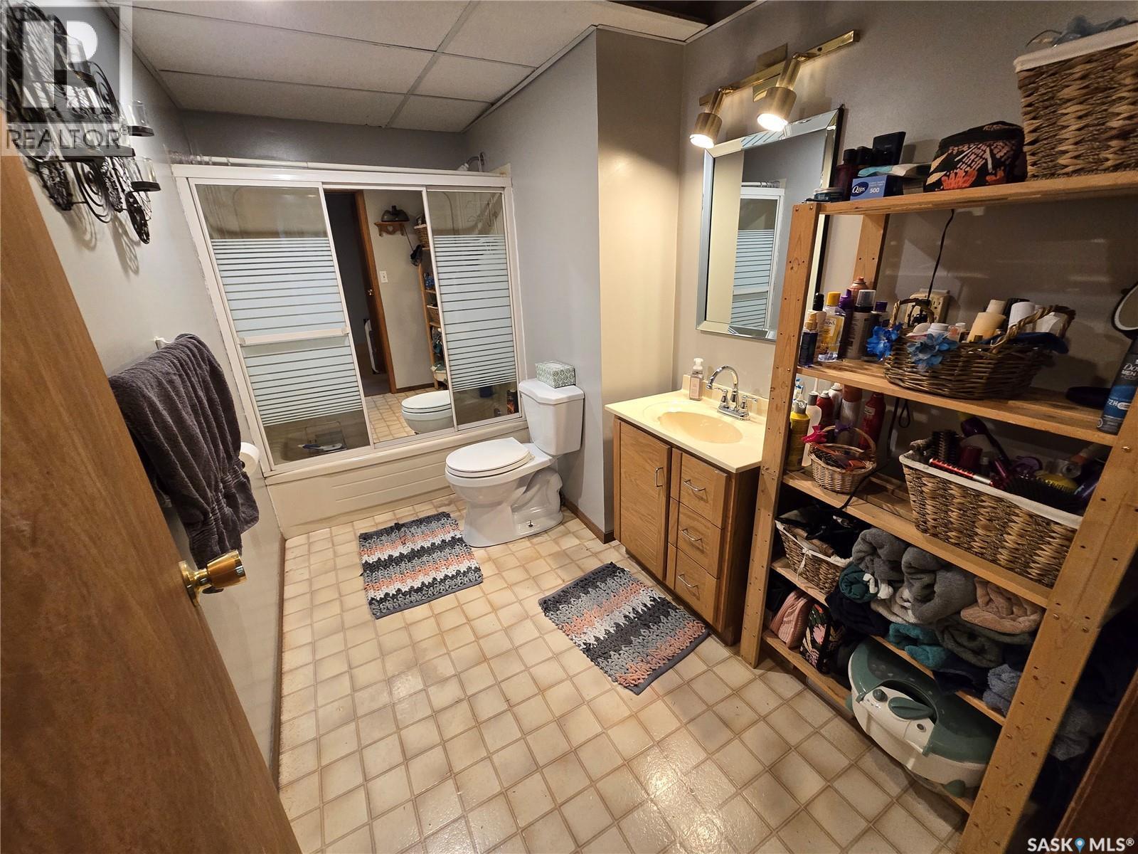 3464 Eagle Crescent, Prince Albert, SK - Indoor Photo Showing Bathroom