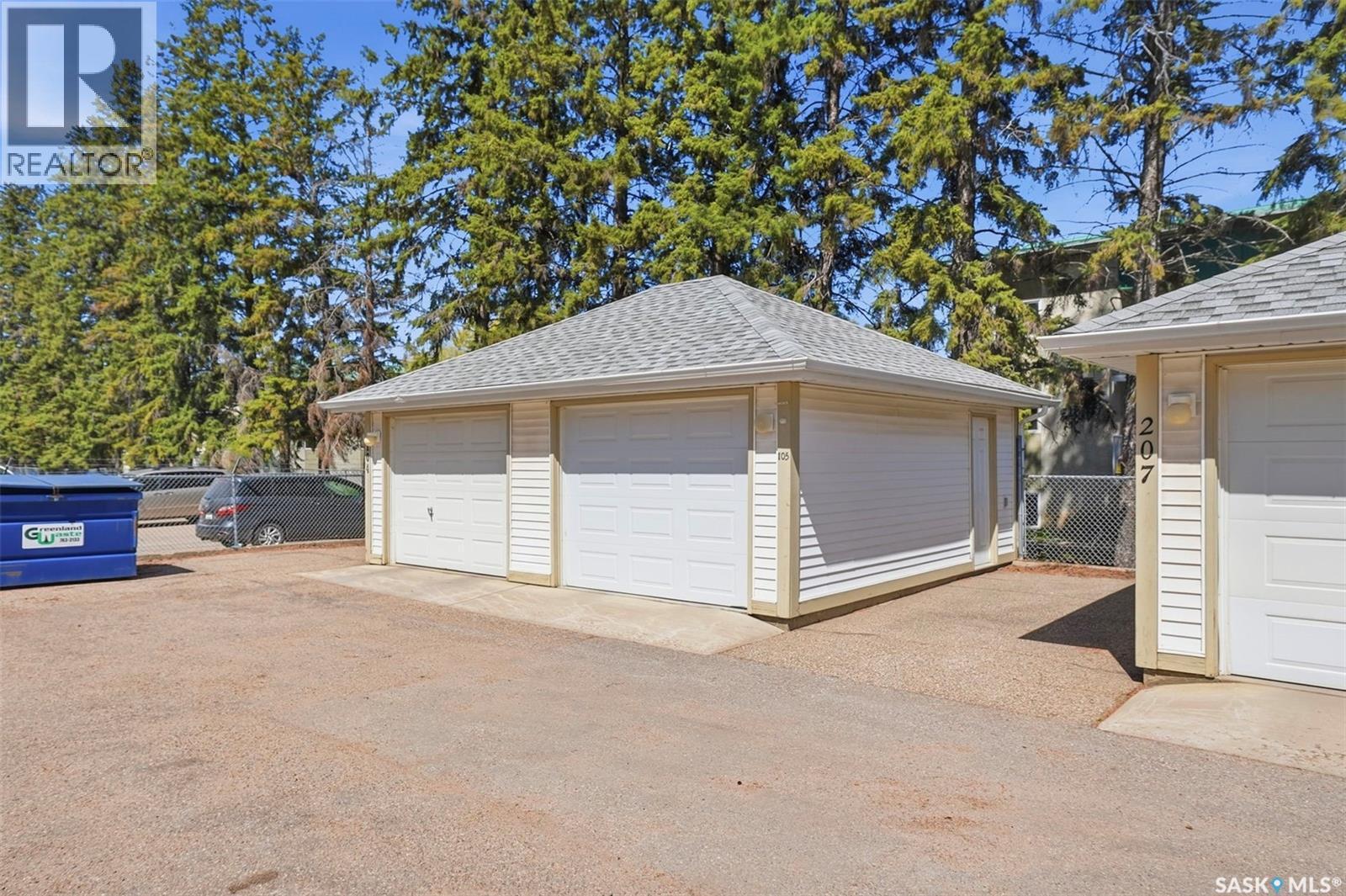 105 301 34Th Street W, Prince Albert, SK - Outdoor