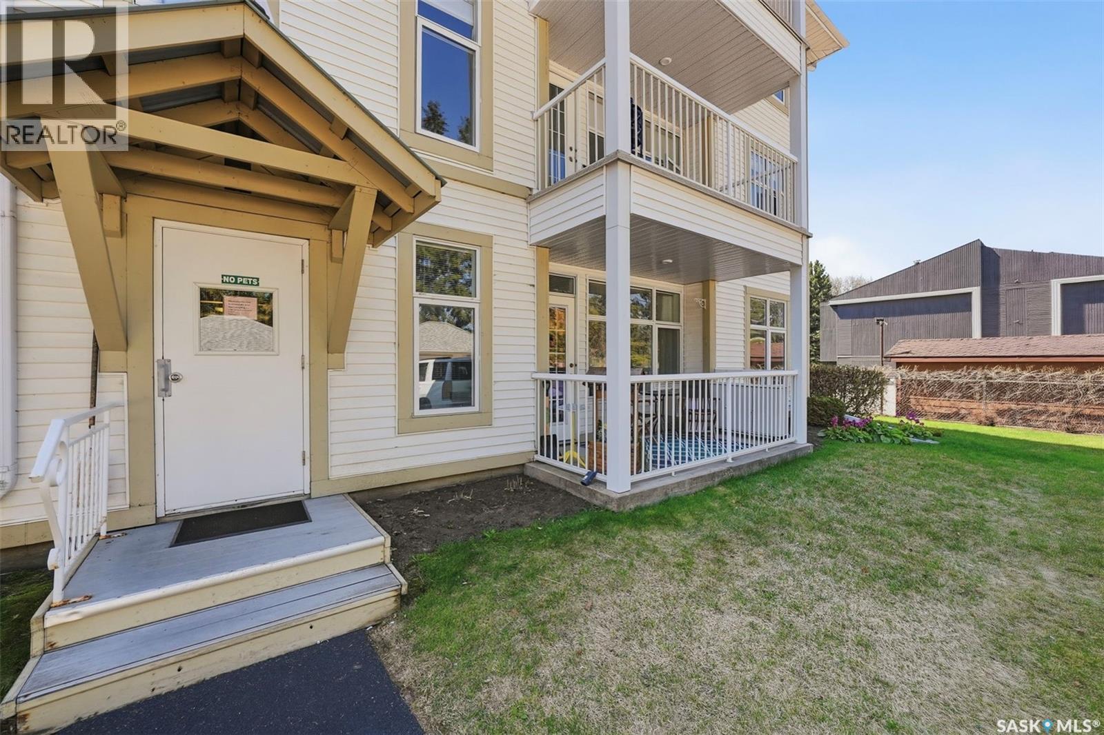105 301 34Th Street W, Prince Albert, SK - Outdoor With Deck Patio Veranda