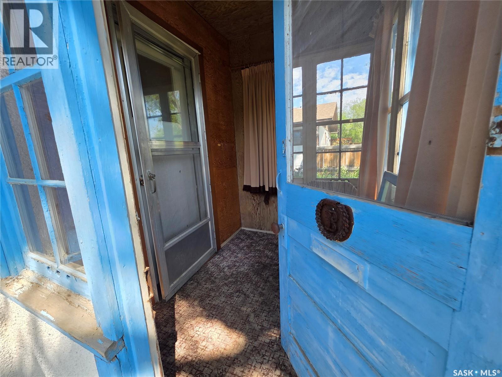 678 1St Avenue Ne, Swift Current, SK - Indoor Photo Showing Other Room