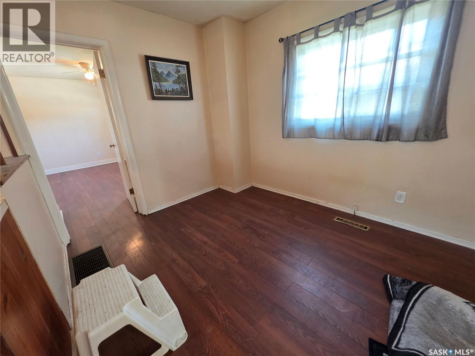 678 1St Avenue Ne, Swift Current, SK - Indoor Photo Showing Other Room