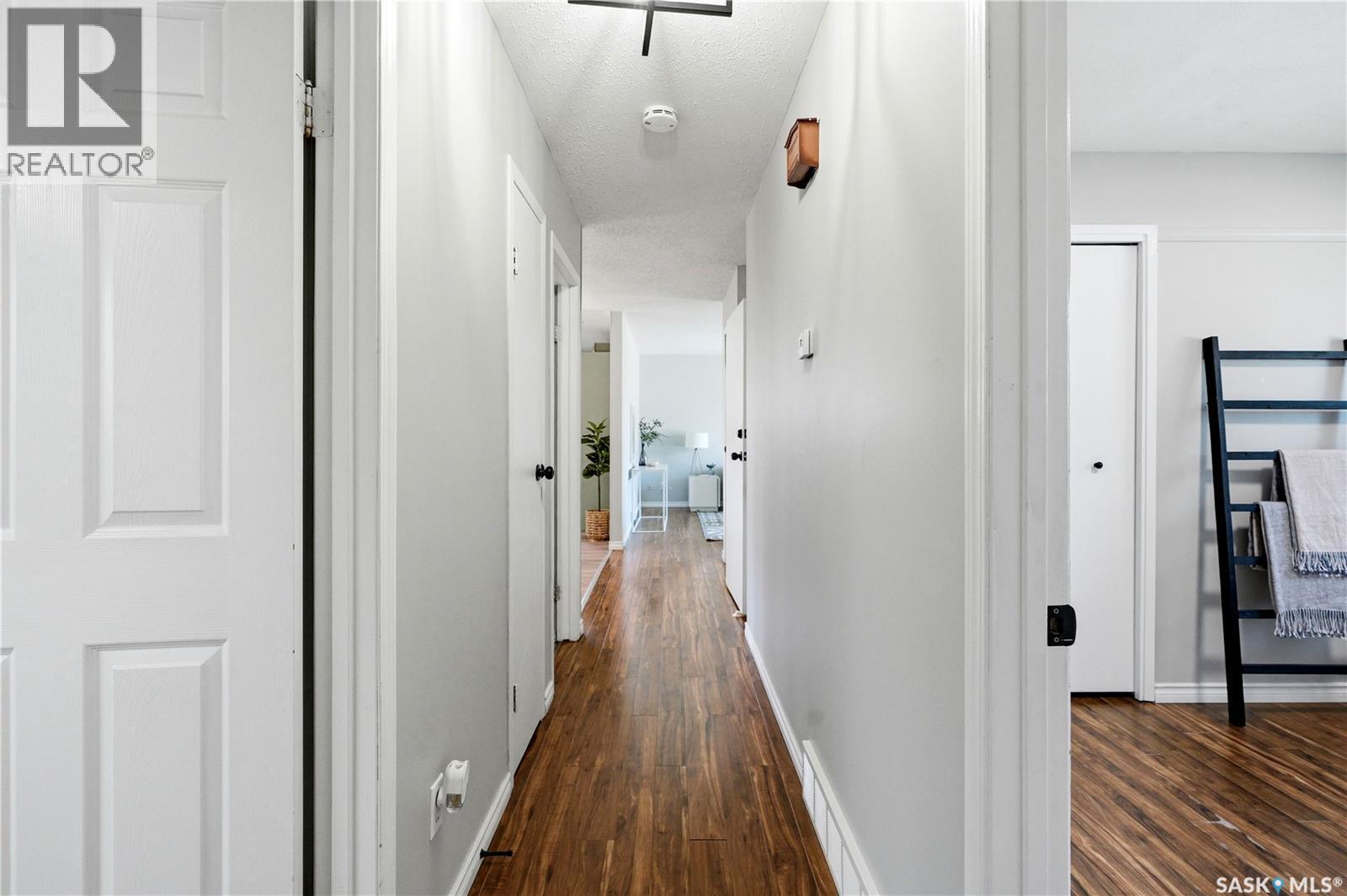 118 Laurentian Drive, Saskatoon, SK - Indoor Photo Showing Other Room
