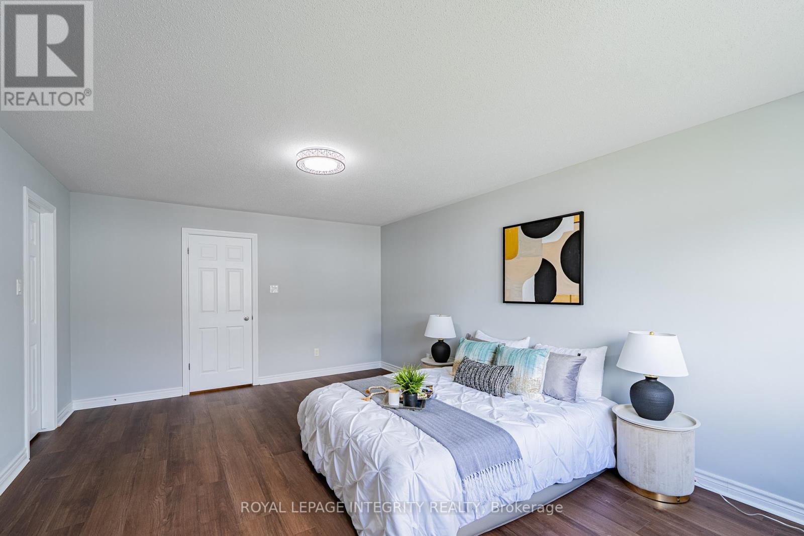 132 Mancini Way E, Ottawa, ON - Indoor Photo Showing Bedroom