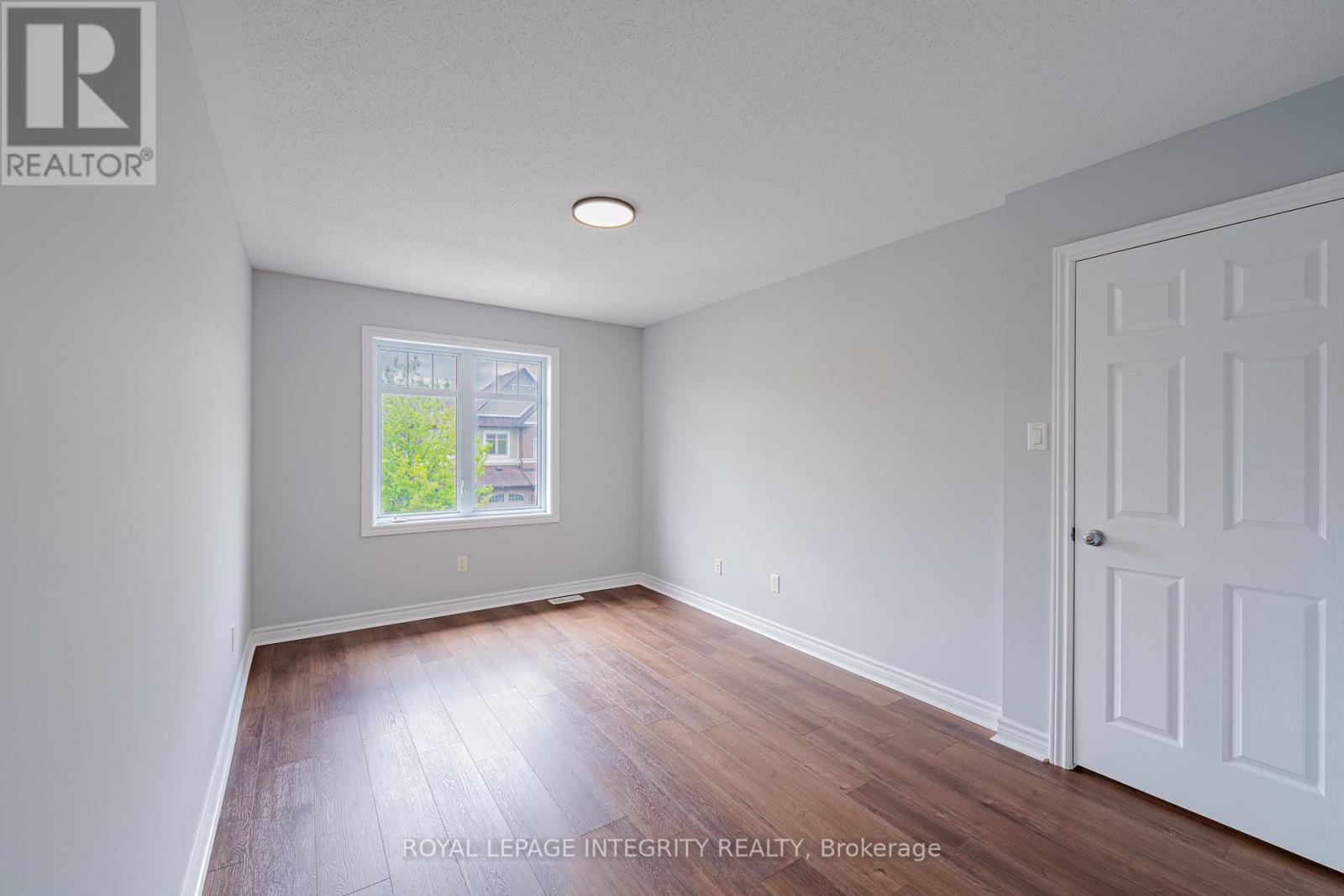 132 Mancini Way E, Ottawa, ON - Indoor Photo Showing Other Room