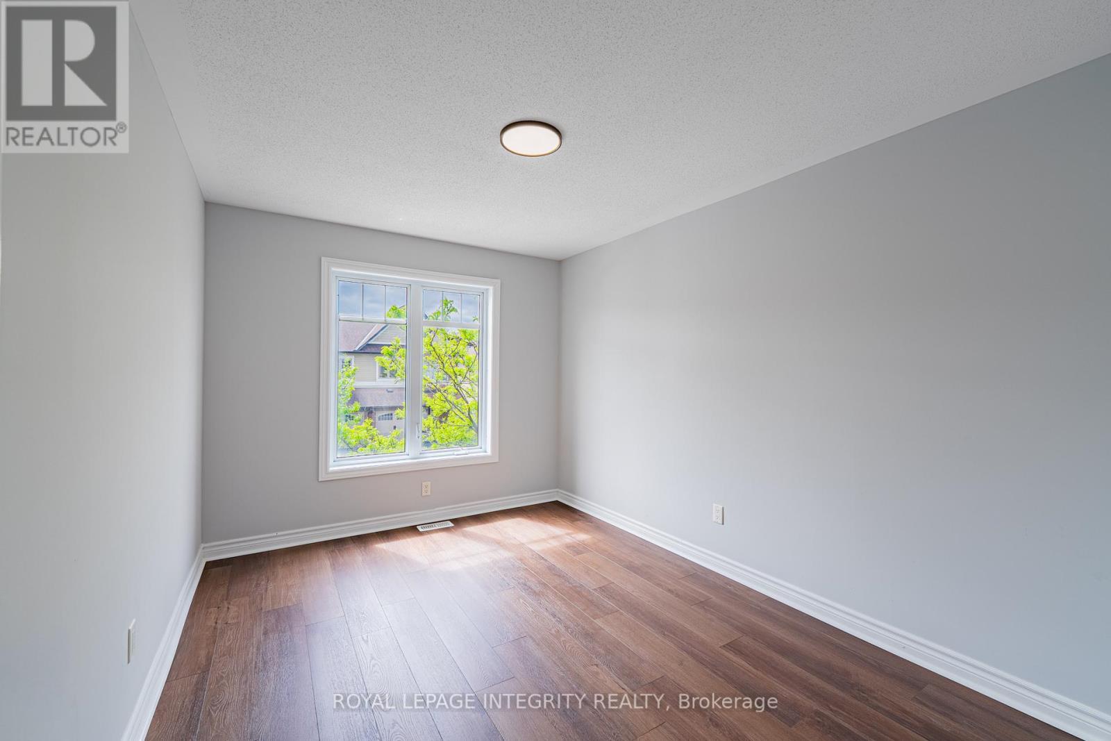 132 Mancini Way E, Ottawa, ON - Indoor Photo Showing Other Room