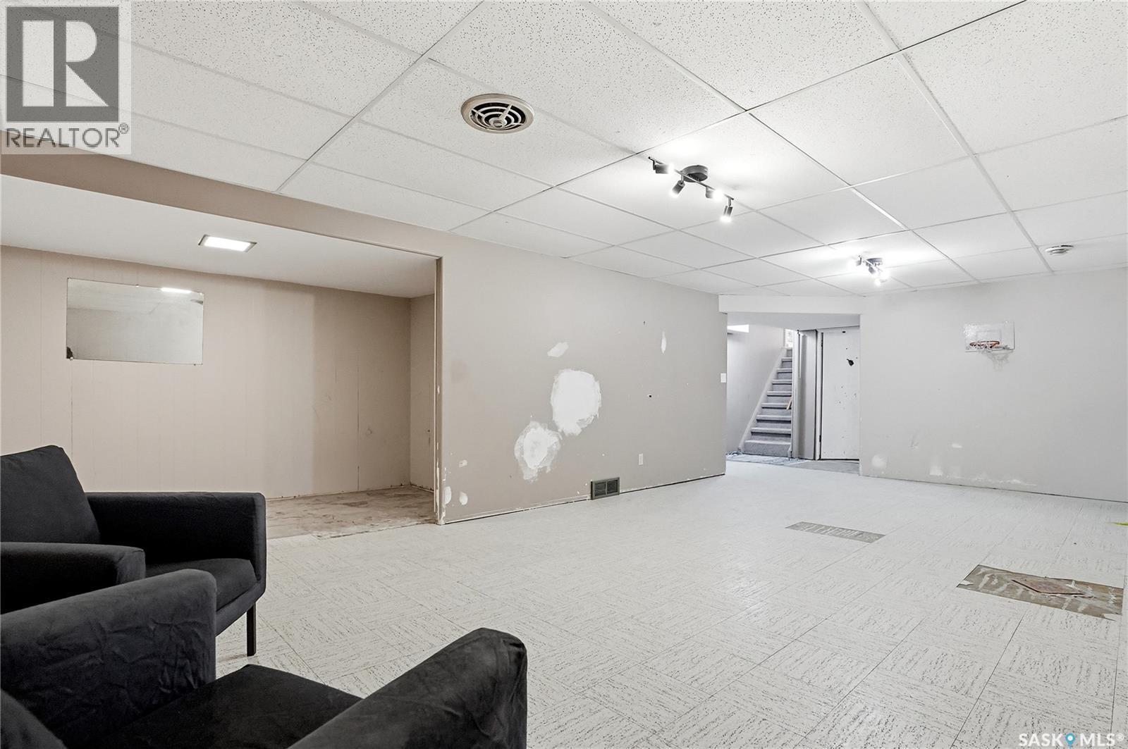 21 Potter Crescent, Saskatoon, SK - Indoor