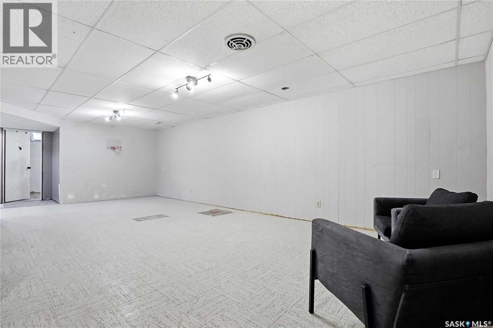21 Potter Crescent, Saskatoon, SK - Indoor