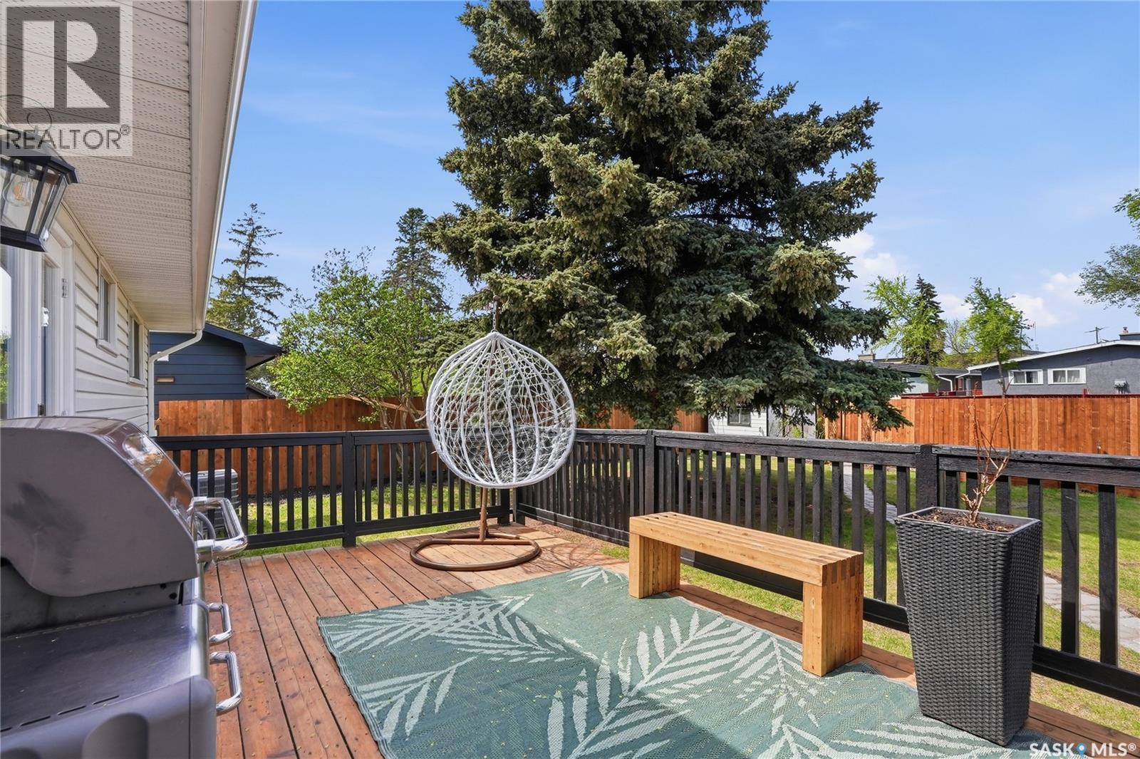 21 Potter Crescent, Saskatoon, SK - Outdoor With Deck Patio Veranda With Exterior