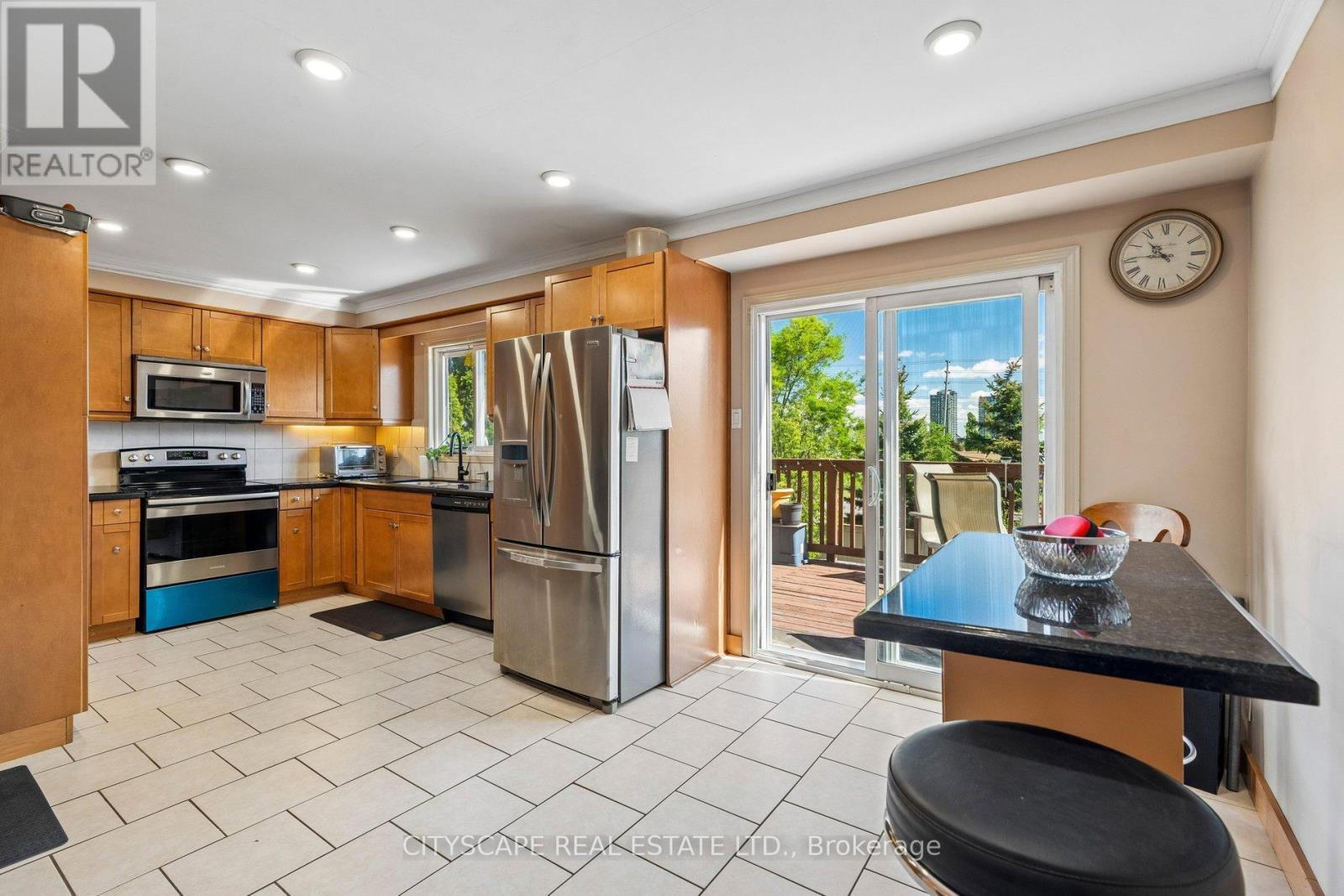 4356 Wakefield Crescent, Mississauga, ON - Indoor Photo Showing Kitchen