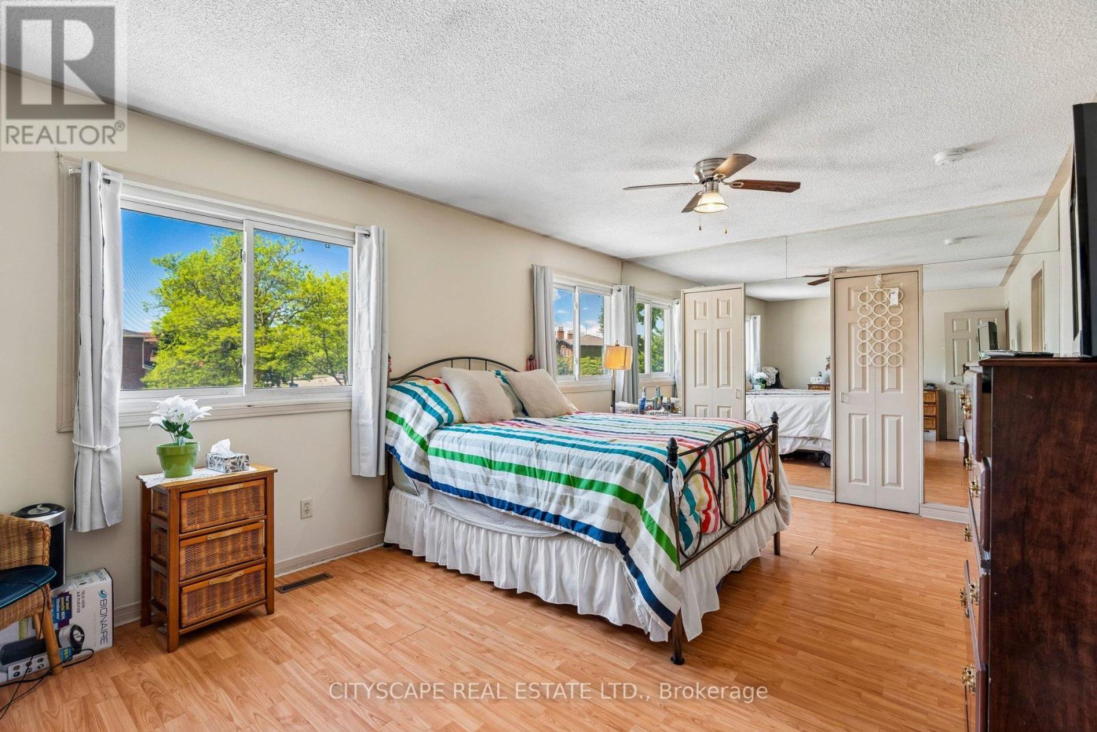 4356 Wakefield Crescent, Mississauga, ON - Indoor Photo Showing Bedroom