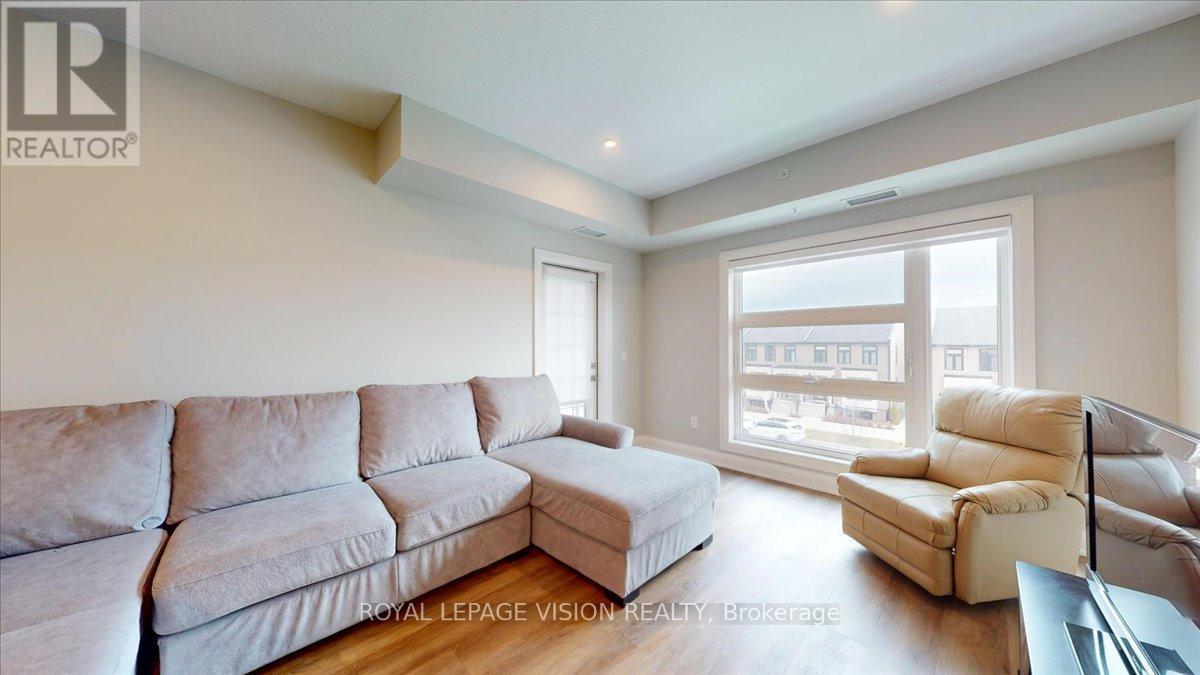 207 - 120 Summersides Boulevard, Pelham, ON