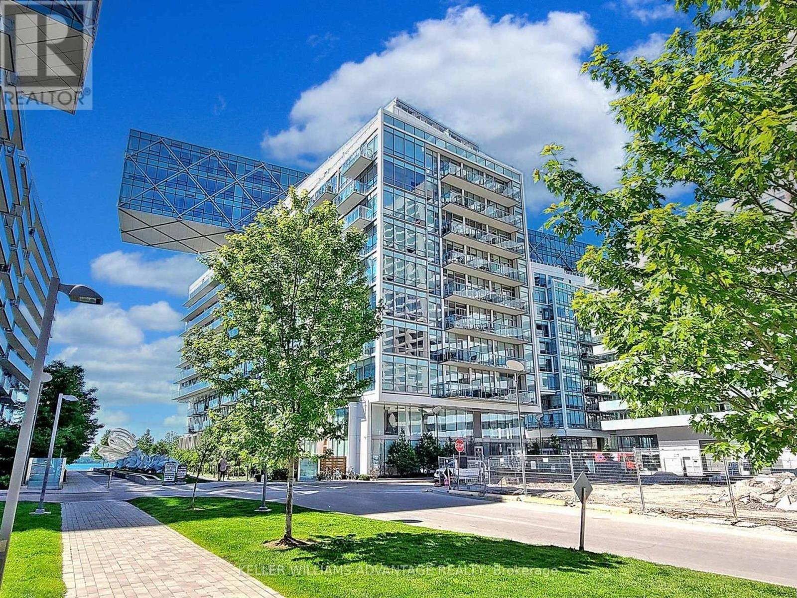 401 - 29 Queens Quay E, Toronto, ON - Outdoor