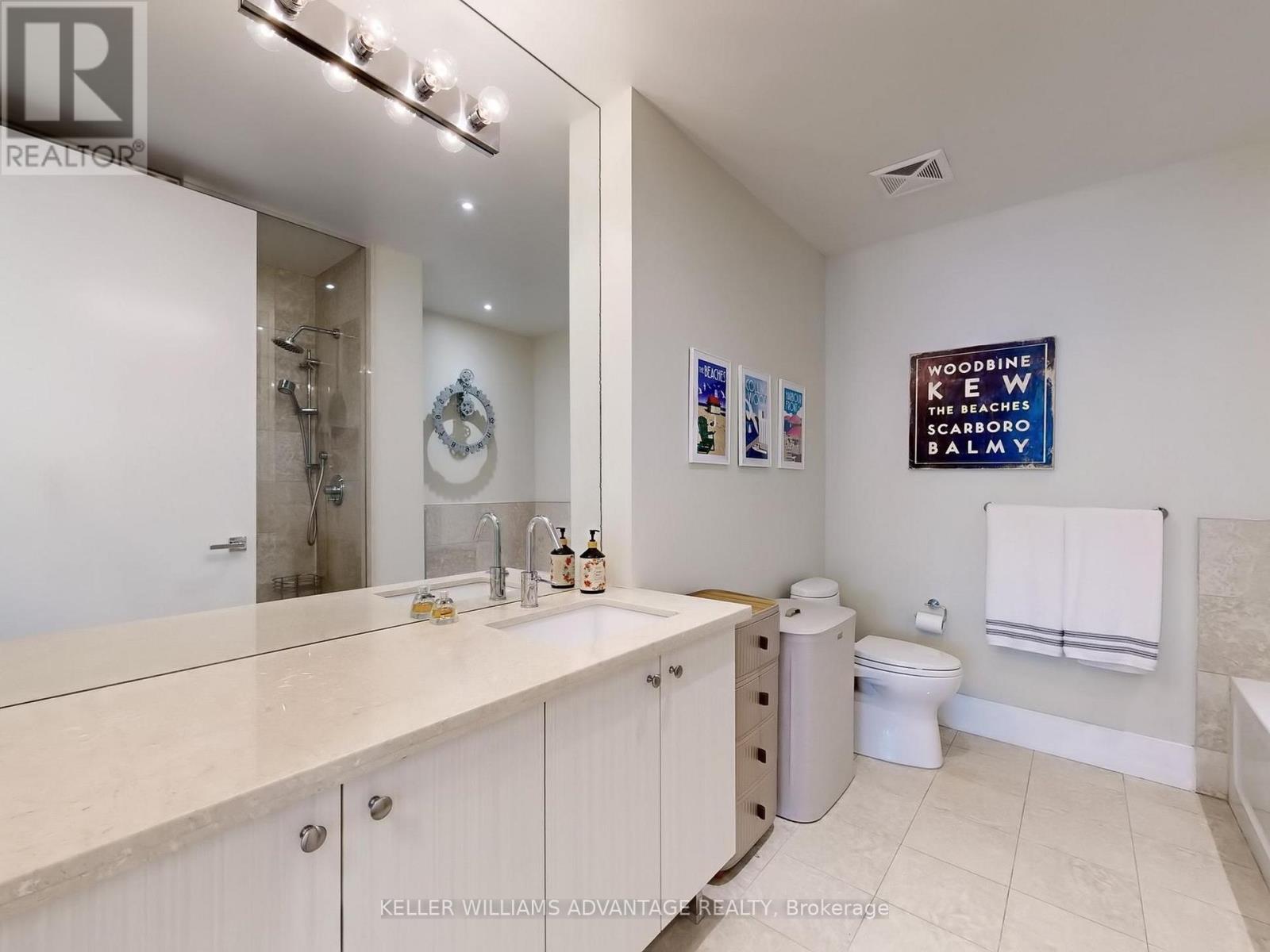 401 - 29 Queens Quay E, Toronto, ON - Indoor Photo Showing Bathroom