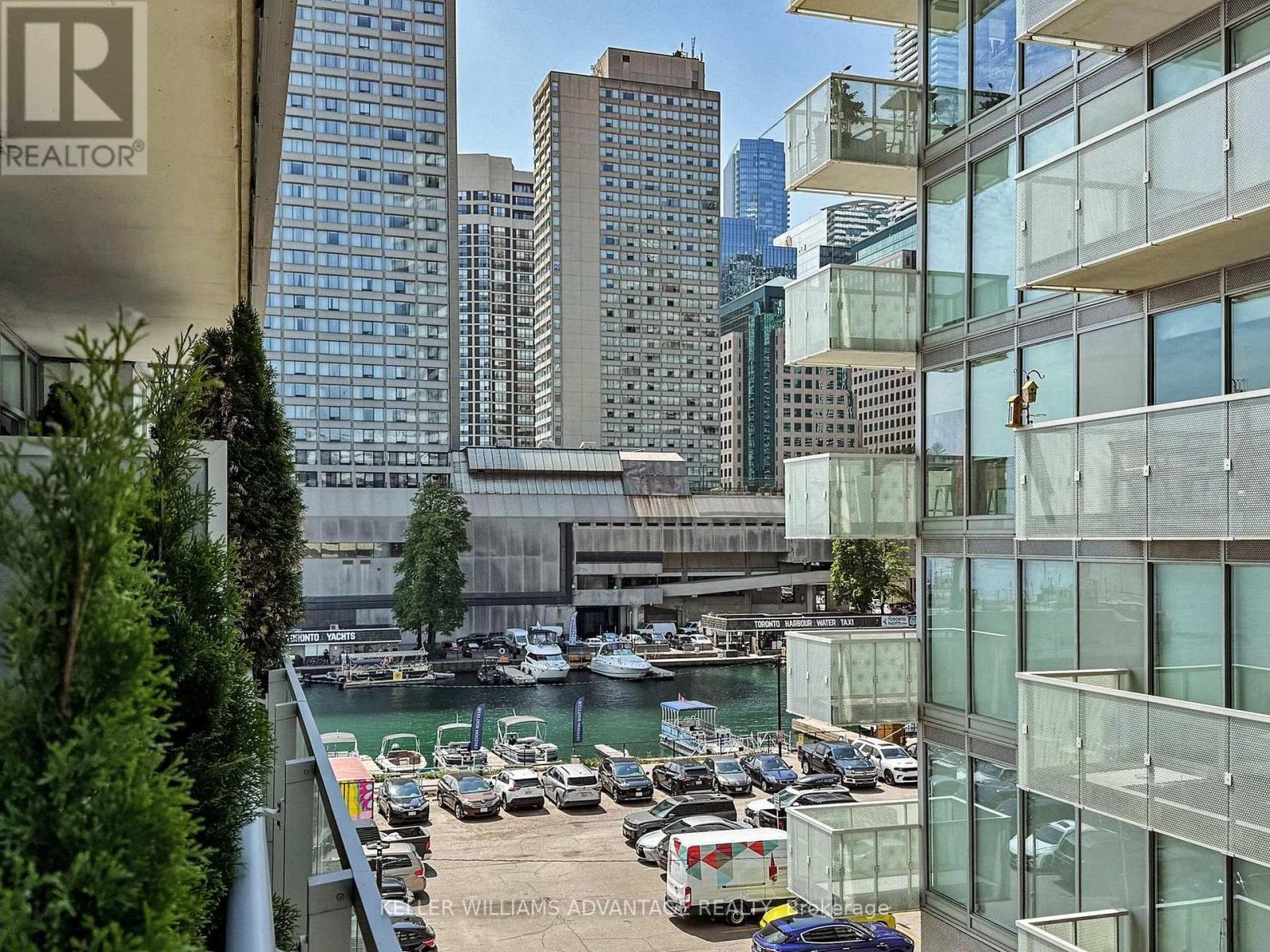 401 - 29 Queens Quay E, Toronto, ON - Outdoor