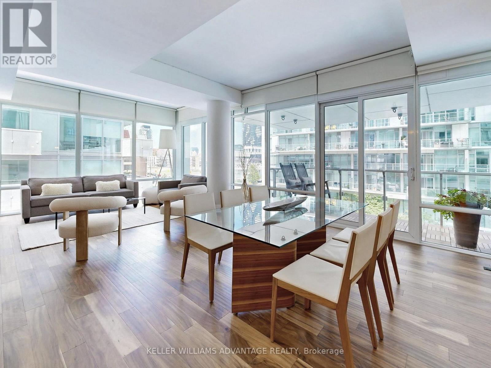 401 - 29 Queens Quay E, Toronto, ON - Indoor Photo Showing Dining Room