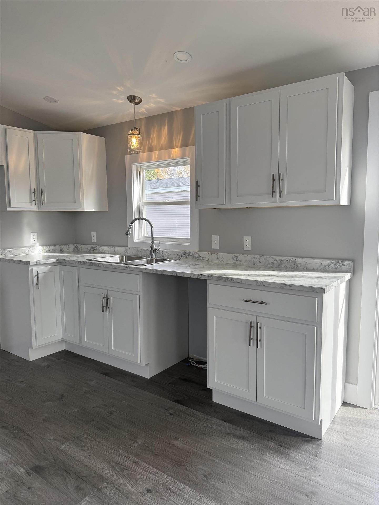 31 Johns Pass, Lower South River, NS