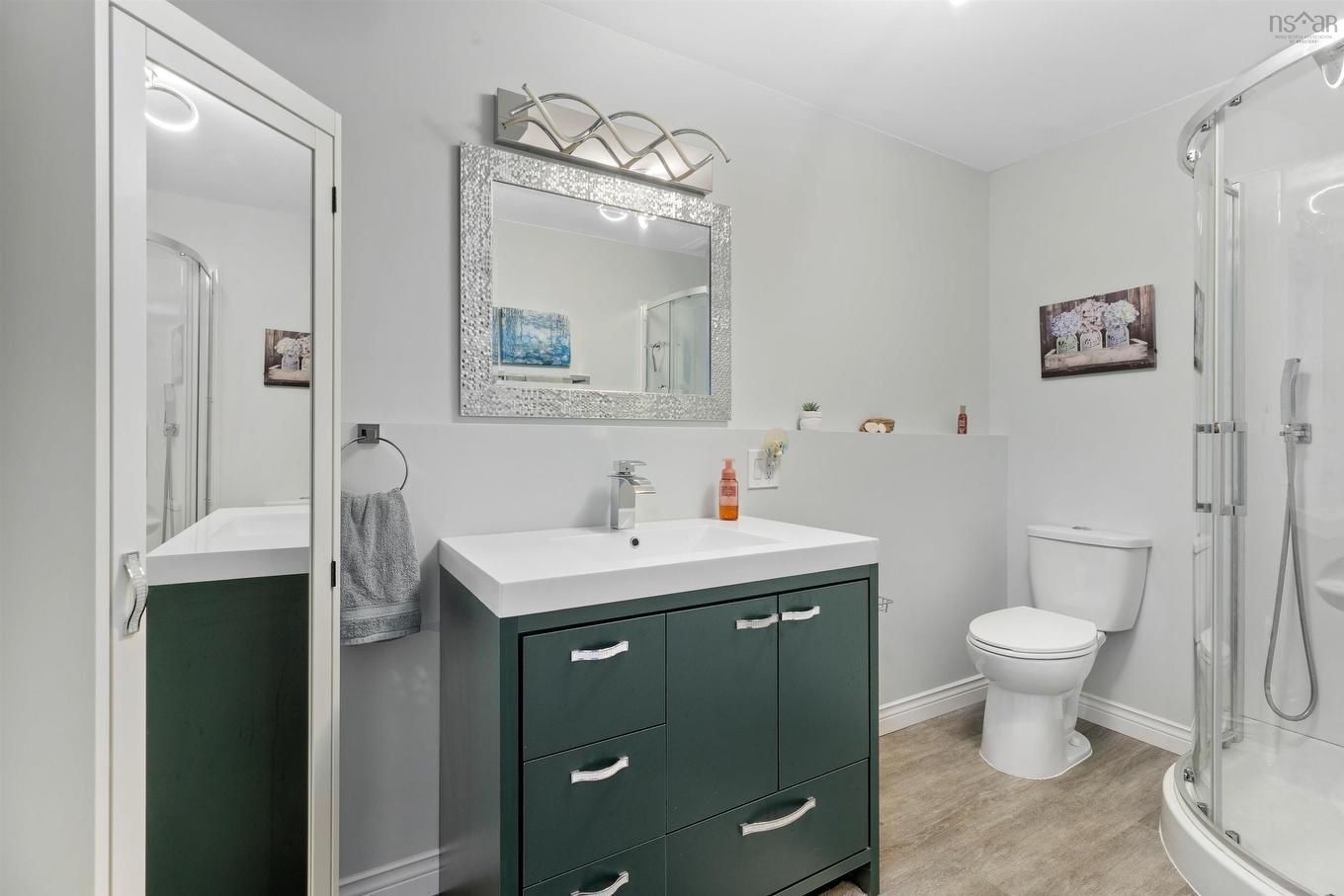 74 Attenborough Court, Halifax, NS - Indoor Photo Showing Bathroom