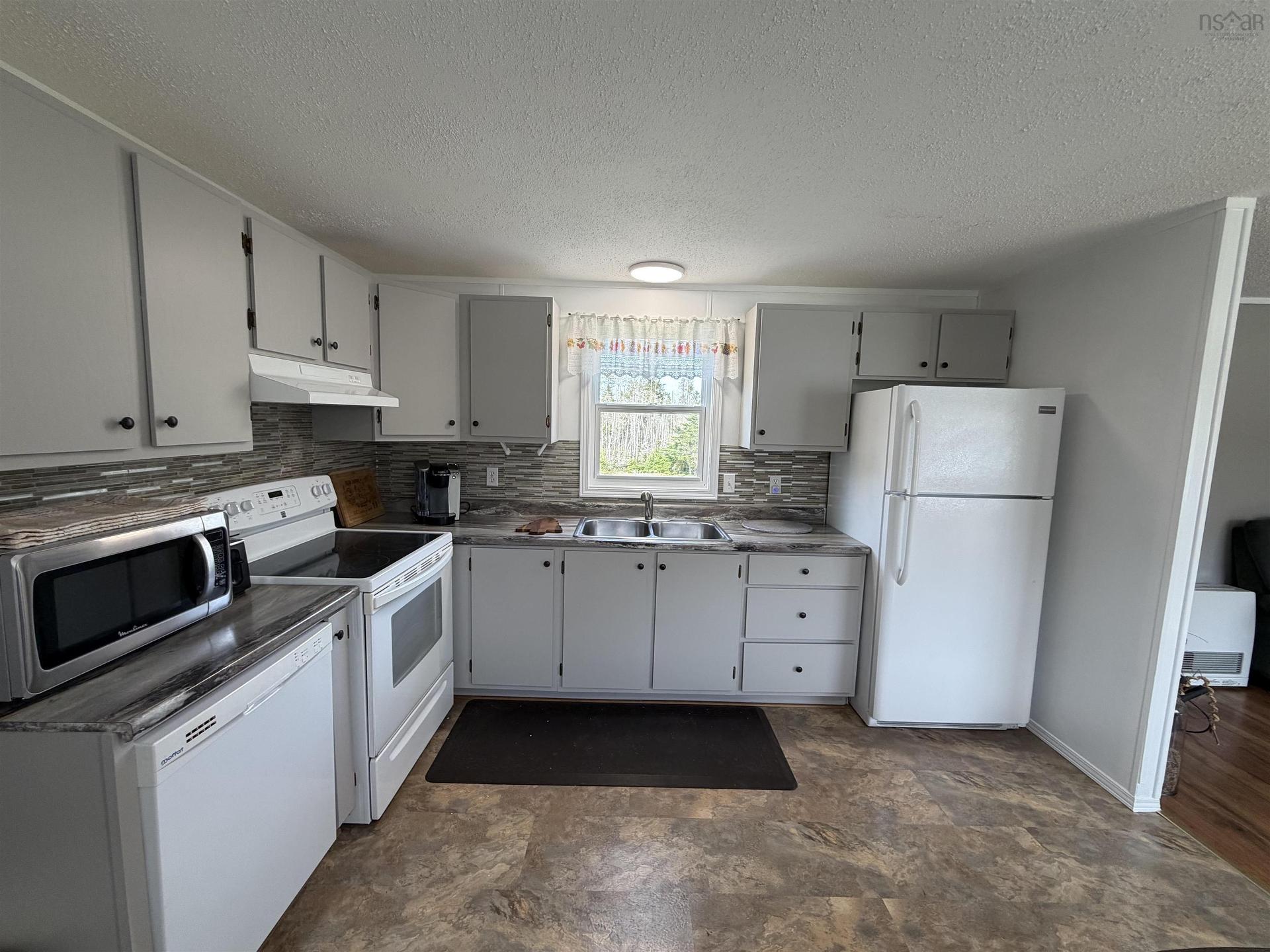 198 Highway 224, Sheet Harbour, NS