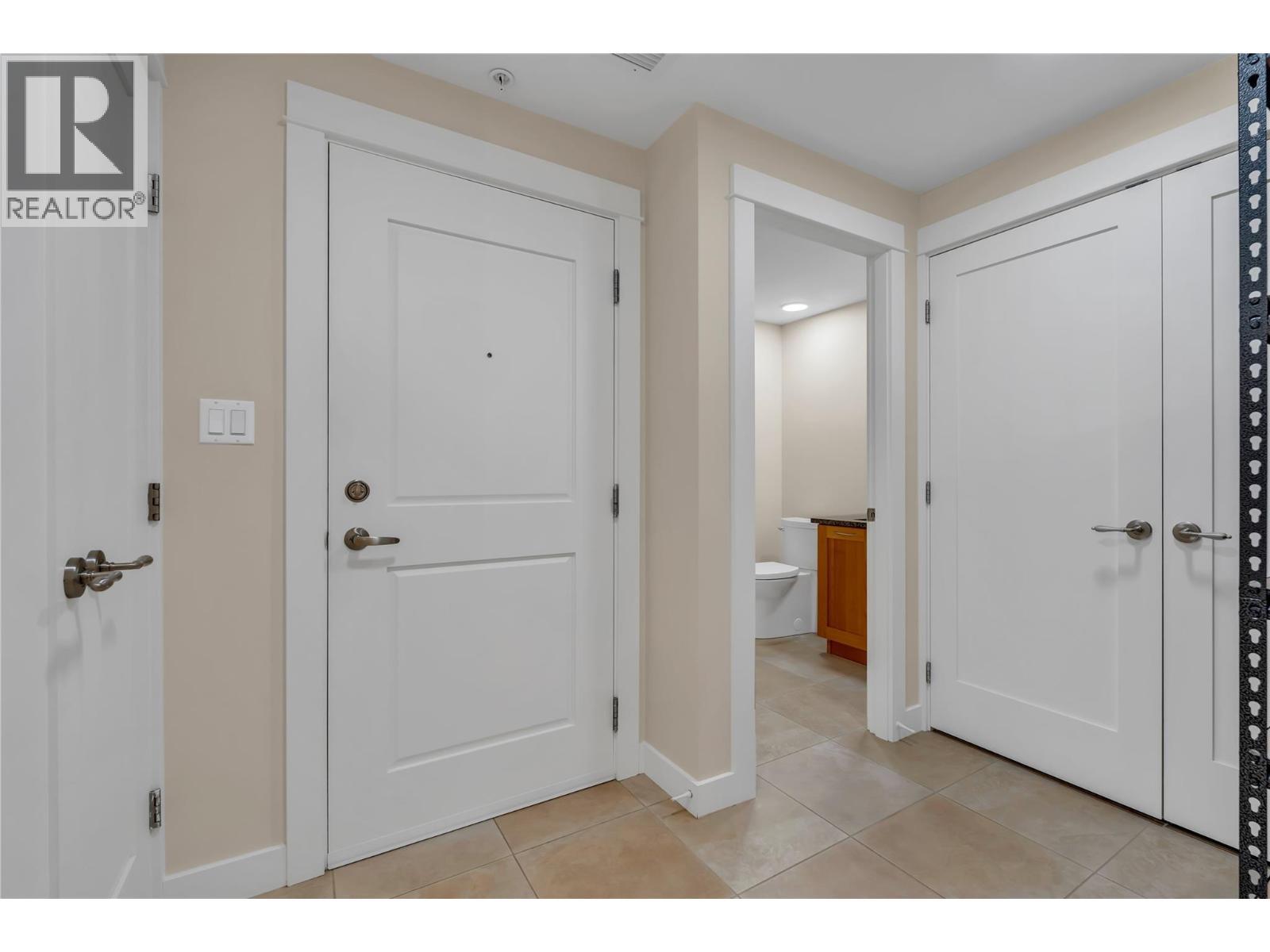 75 Martin Street Unit# 101, Penticton, BC - Indoor Photo Showing Other Room