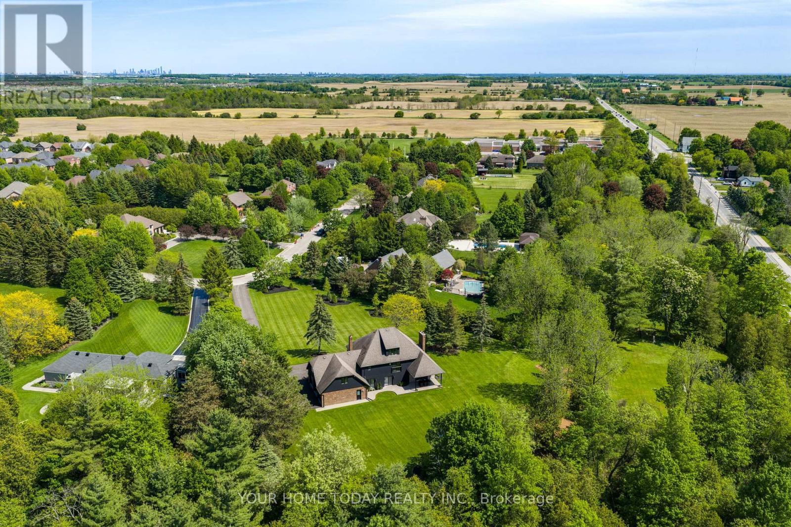 27 Chantelay Crescent, Halton Hills, ON - Outdoor With View