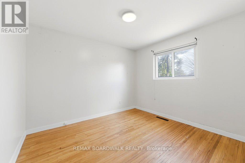 1279 Adirondack Drive, Ottawa, ON - Indoor Photo Showing Other Room