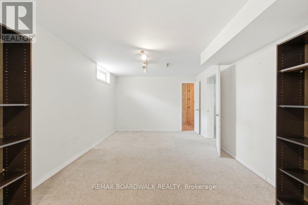 Large recreation area - 1279 Adirondack Drive, Ottawa, ON - Indoor