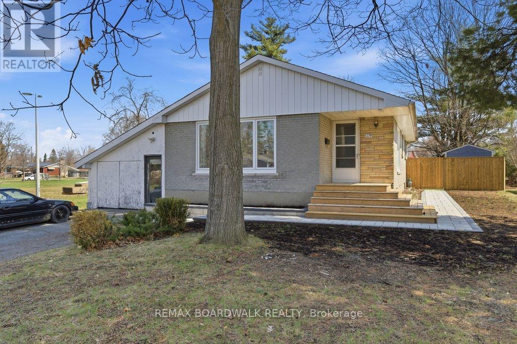 1279 Adirondack Drive, Ottawa, ON - Outdoor