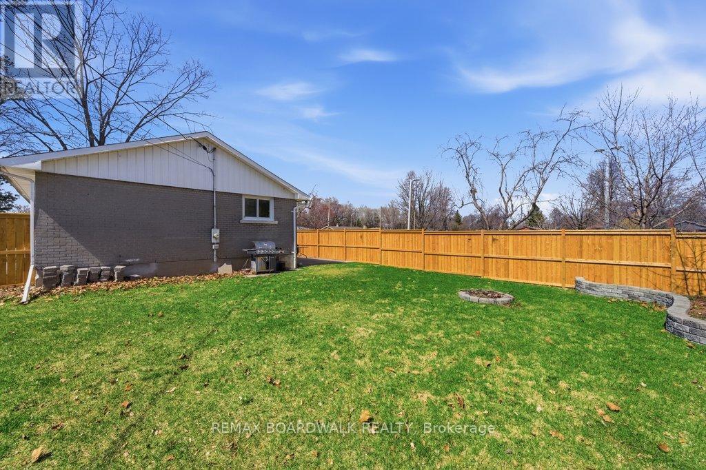 Perfect for entertaining - 1279 Adirondack Drive, Ottawa, ON - Outdoor