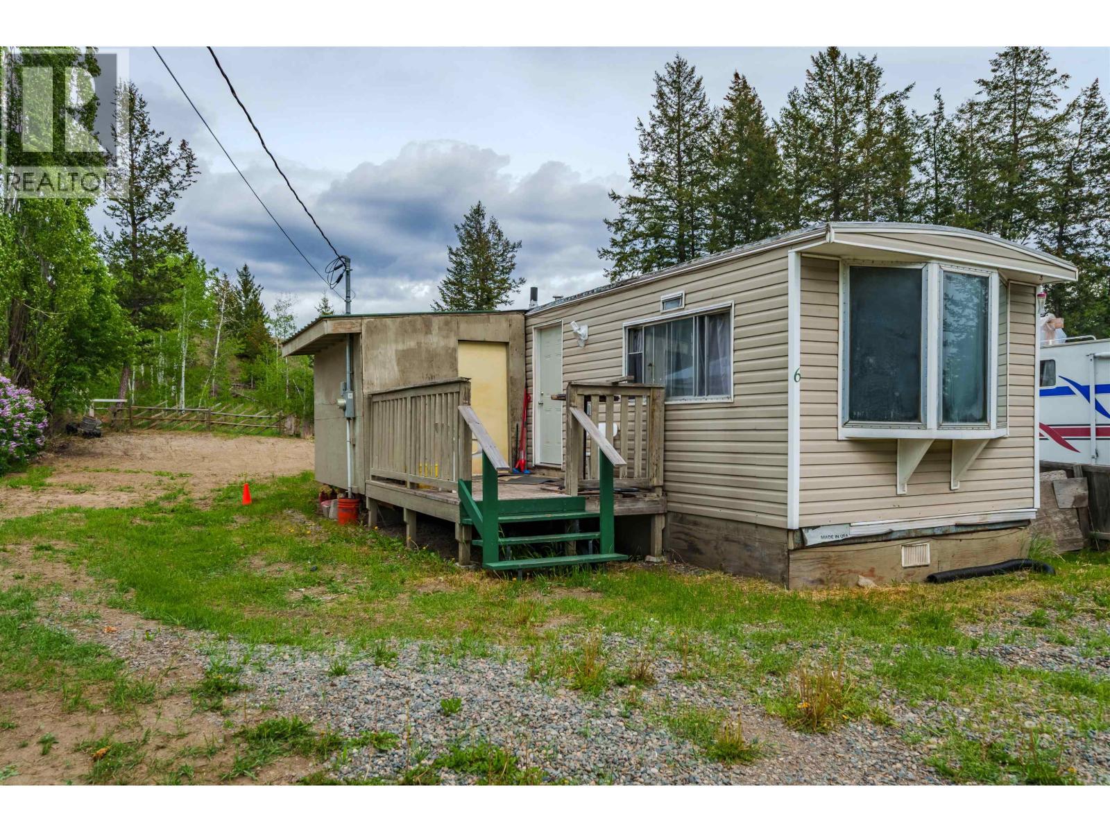 4807 Clarke Avenue, Lac La Hache, BC - Outdoor