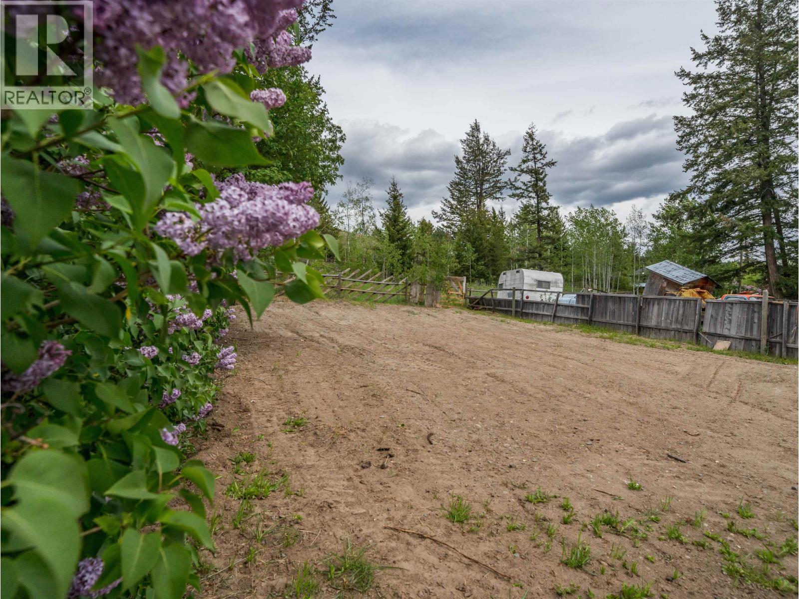 4807 Clarke Avenue, Lac La Hache, BC - Outdoor