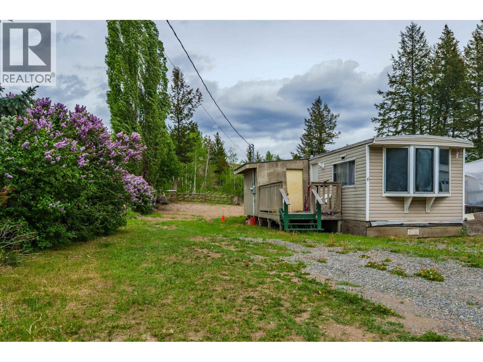 4807 Clarke Avenue, Lac La Hache, BC - Outdoor