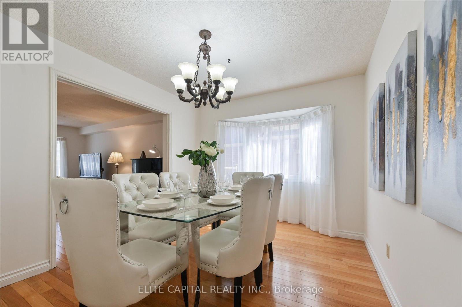 54 Bauer Crescent, Markham, ON - Indoor Photo Showing Dining Room