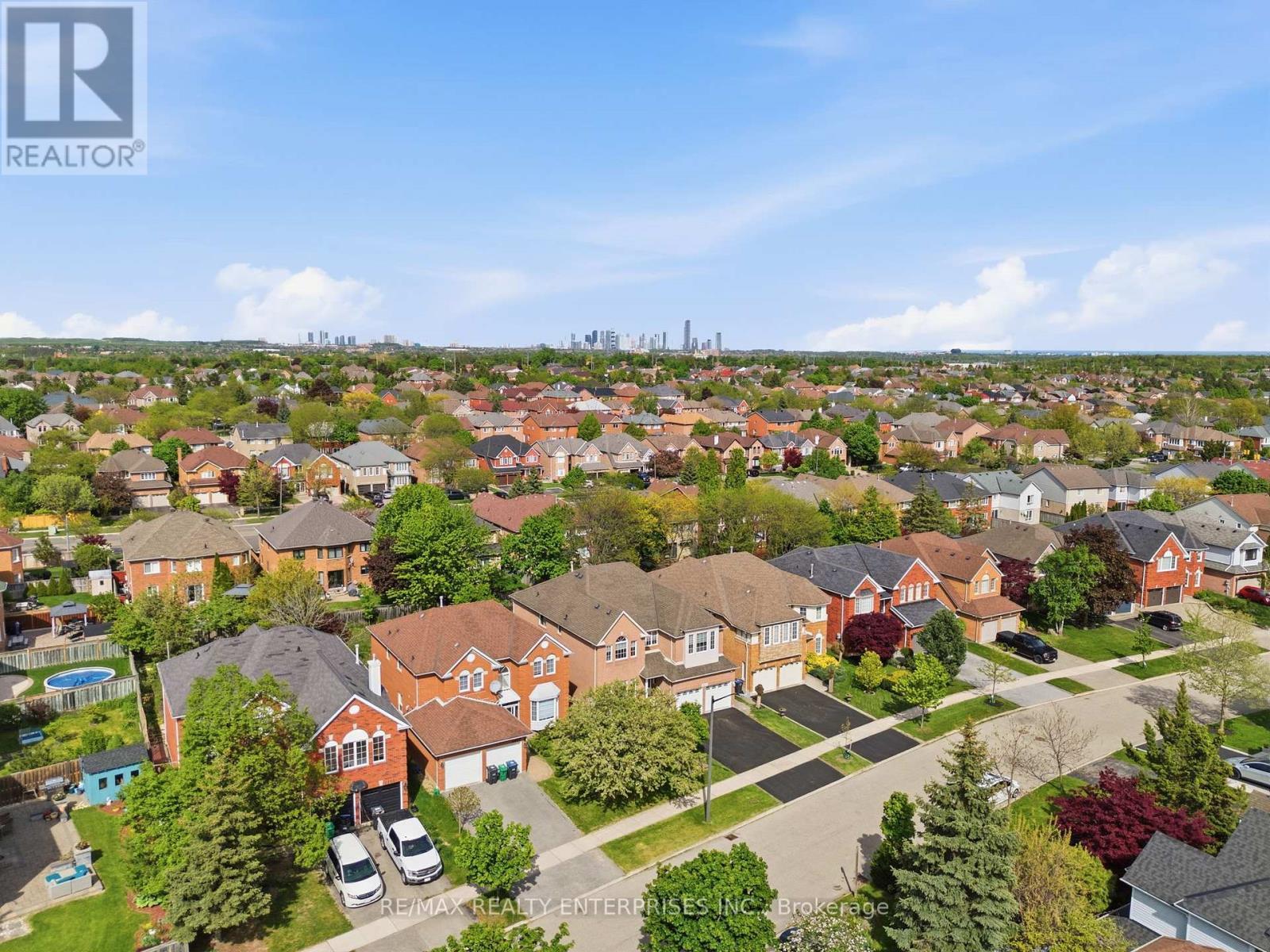 5811 Cornell Crescent, Mississauga, ON - Outdoor With View