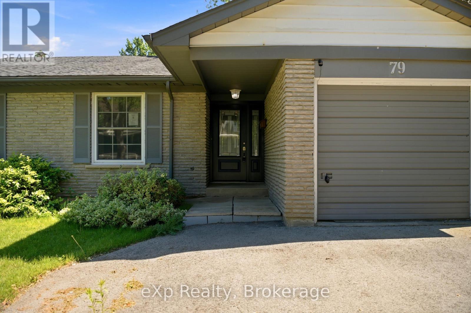 79 Ann Street, Hamilton (Dundas), ON - Outdoor With Exterior