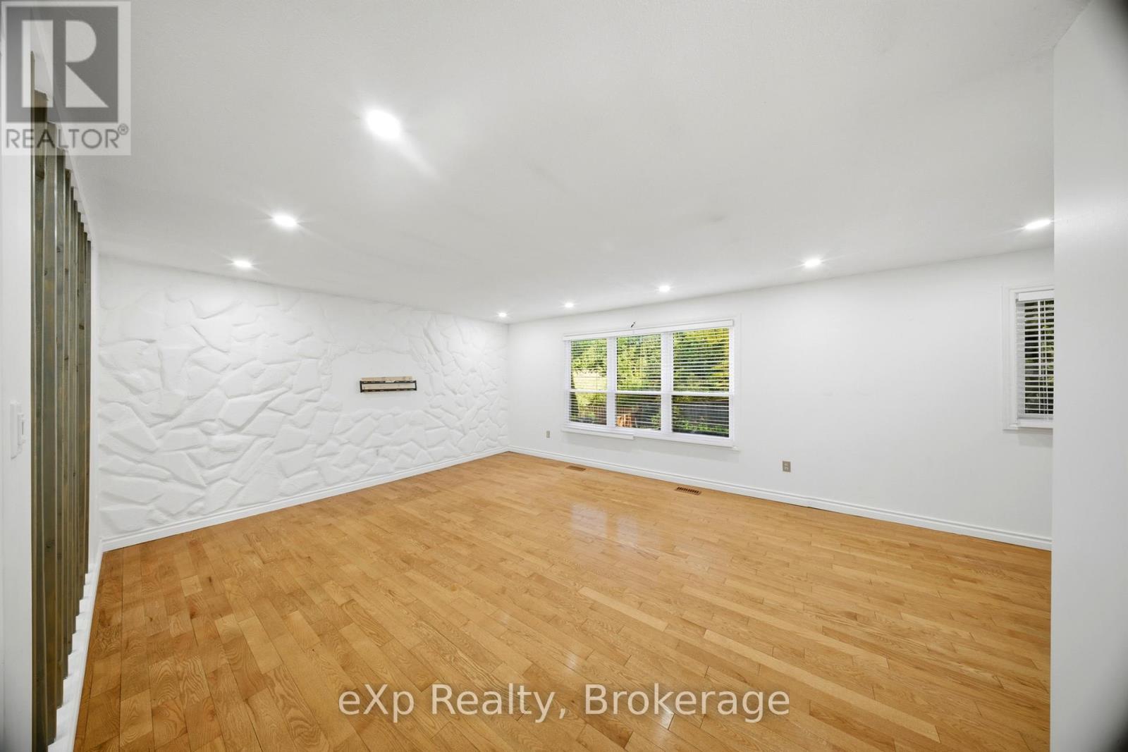 79 Ann Street, Hamilton (Dundas), ON - Indoor Photo Showing Other Room