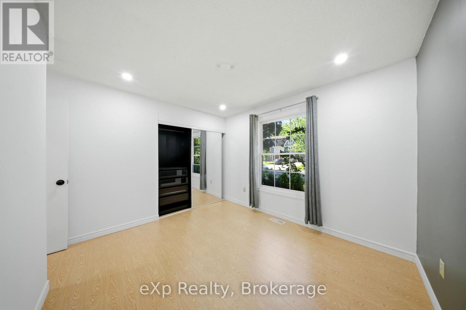 79 Ann Street, Hamilton (Dundas), ON - Indoor Photo Showing Other Room