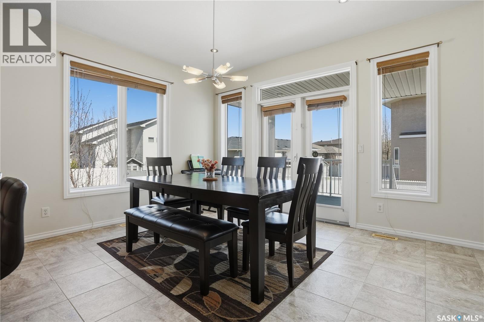3714 Sandringham Road E, Regina, SK - Indoor Photo Showing Dining Room