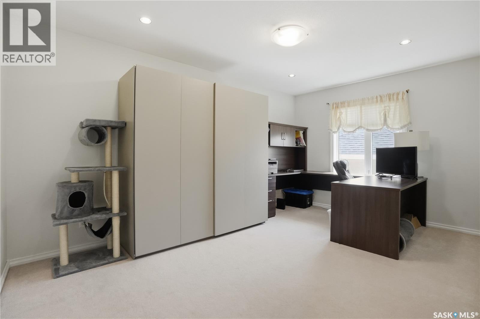 3714 Sandringham Road E, Regina, SK - Indoor