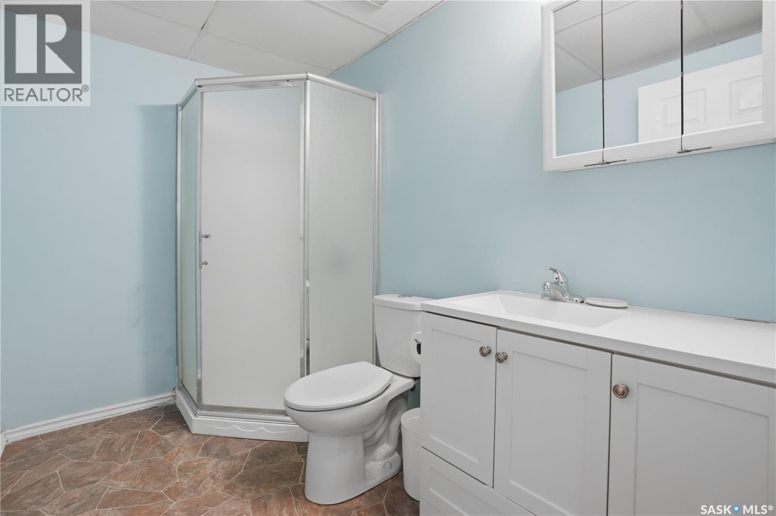 3714 Sandringham Road E, Regina, SK - Indoor Photo Showing Bathroom