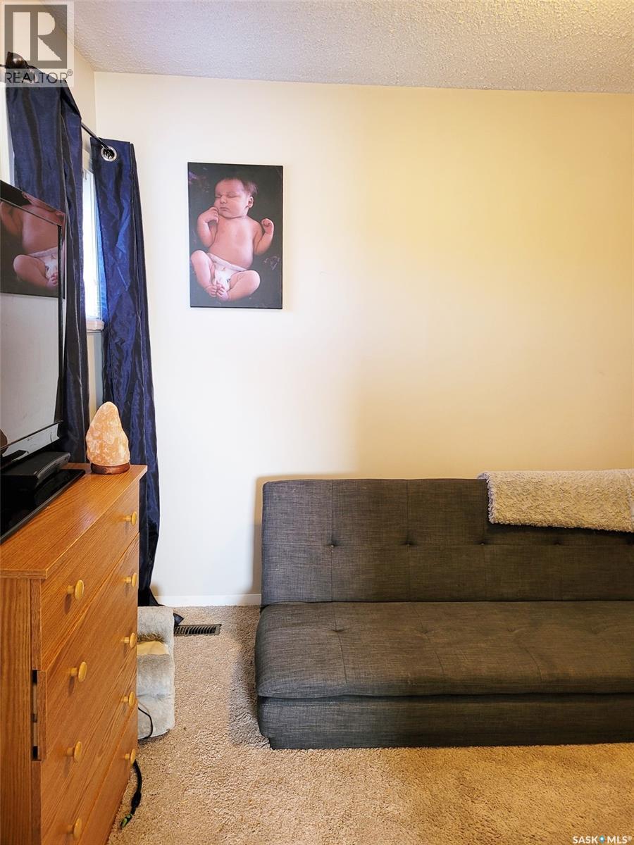 601 3Rd Avenue E, Meadow Lake, SK - Indoor